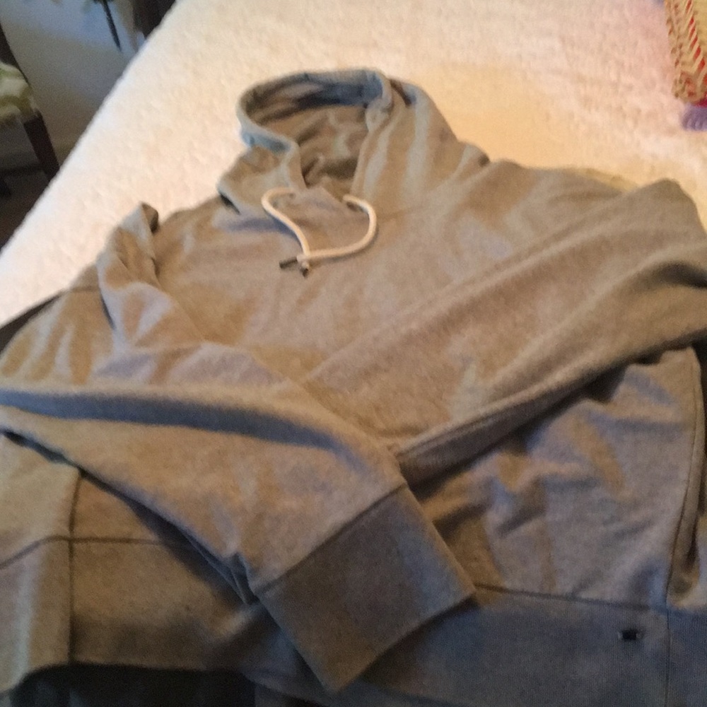 Hooded pullover - Picture 2 of 2